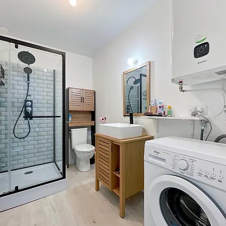 Apartment T2 A 3 Kms Du Port Du Collet *